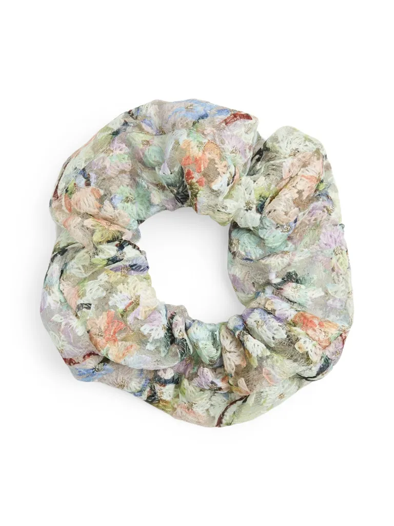 Cloud Dancer Scrunchie