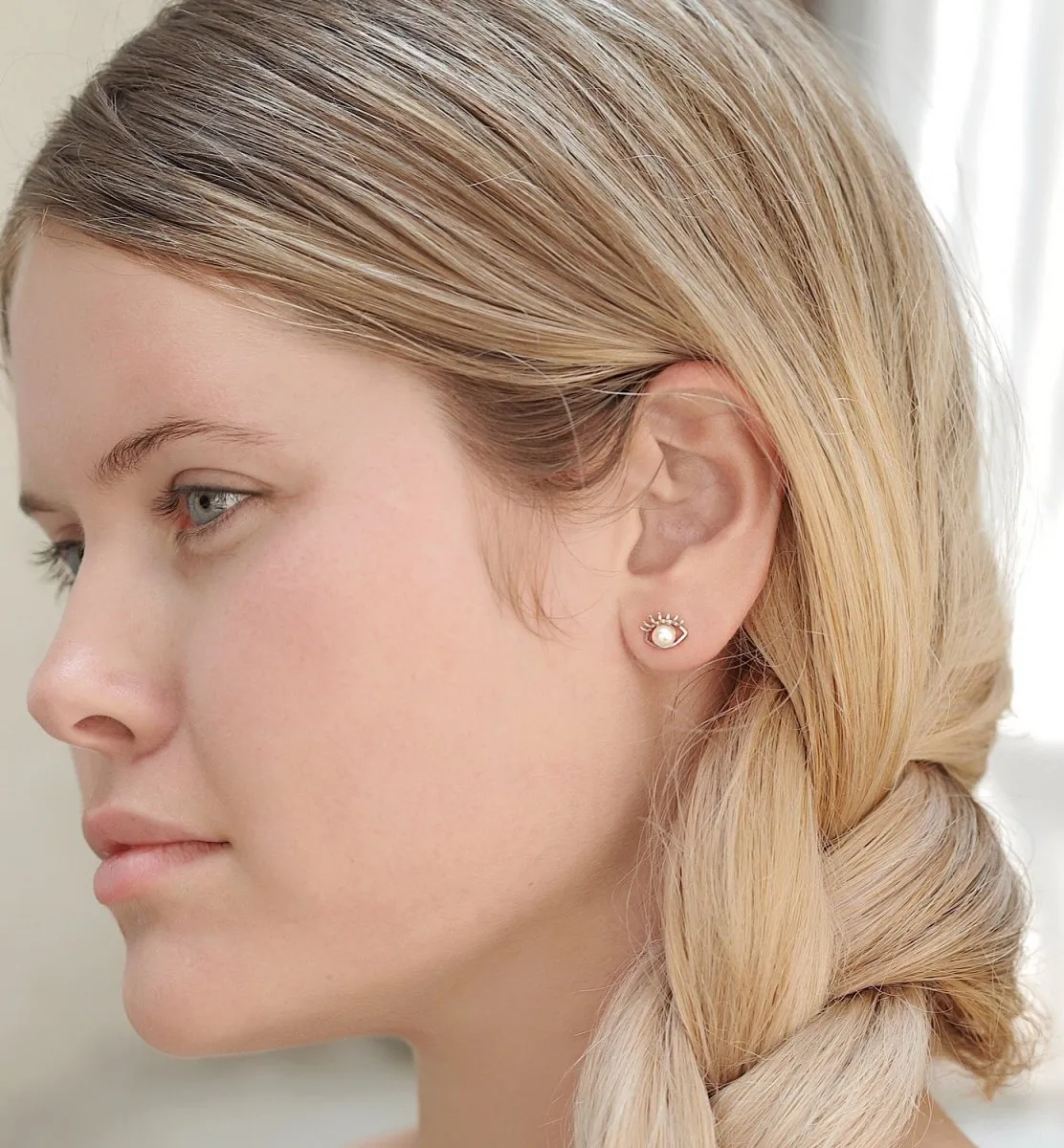 Hamsa Eye Pearl Stud Earrings